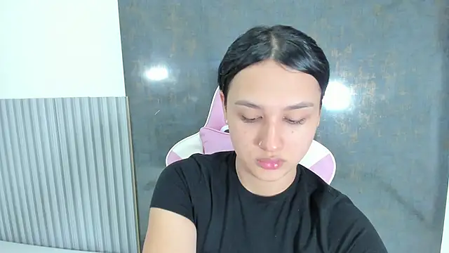 lana boomer online show from October 31, 8:06 pm