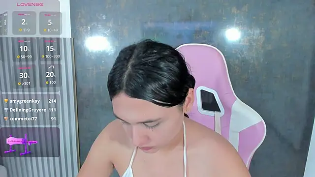 lana boomer online show from January 18, 8:39 pm