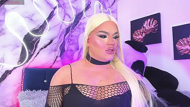 Missisabella  online show from April 8, 12:56 am