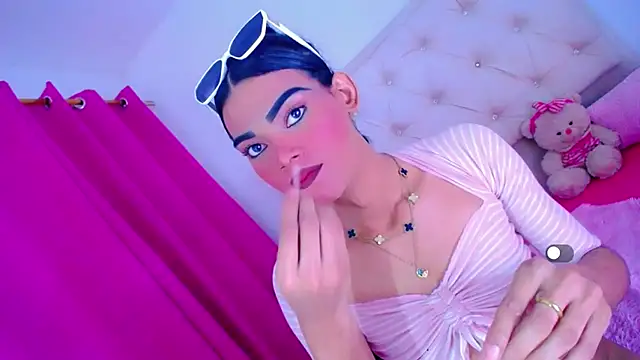 Theylor Rouse online show from July 12, 8:29 am