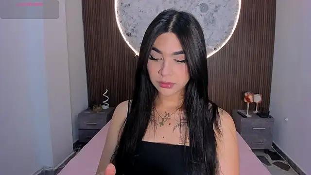 RoseCassie online show from May 1, 1:37 pm