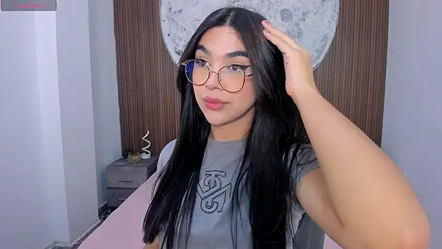 RoseCassie online show from May 2, 1:49 pm