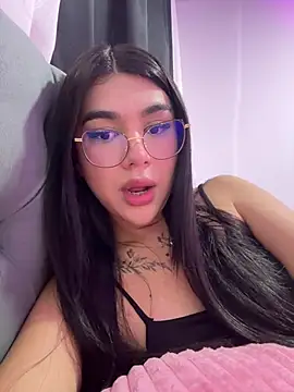 RoseCassie online show from May 24, 12:29 am