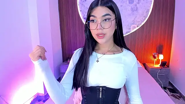 RoseCassie online show from May 26, 2:25 pm