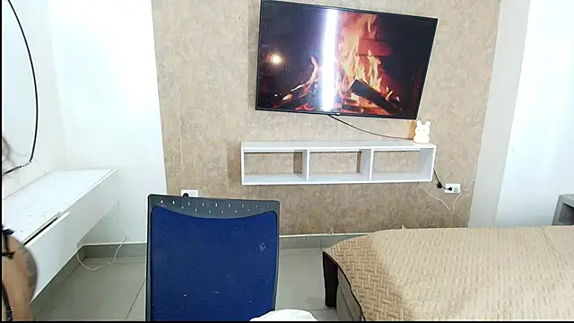 sexy melany xxx online show from November 2, 8:23 am