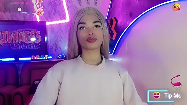 Gisele fox online show from February 25, 7:25 pm