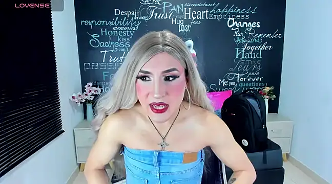 Georgina Giio online show from January 28, 4:39 am