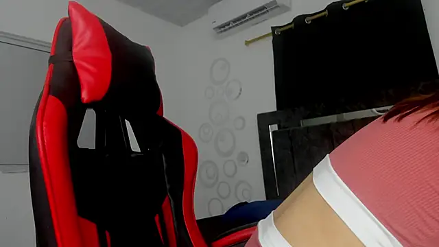 Nicol TransGirl online show from September 16, 3:00 am