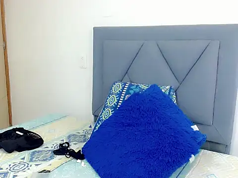 dominic 00 online show from November 8, 7:36 pm