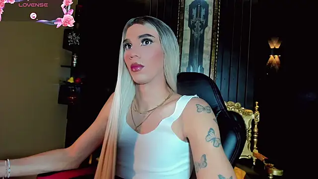 emelly horny  online show from February 13, 9:39 pm