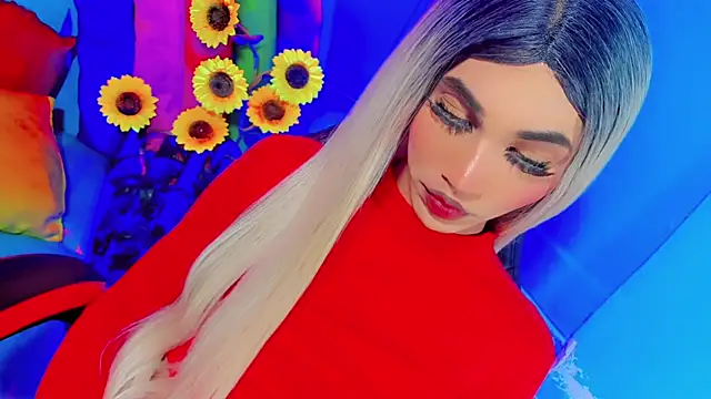 emelly horny  online show from September 23, 7:20 pm