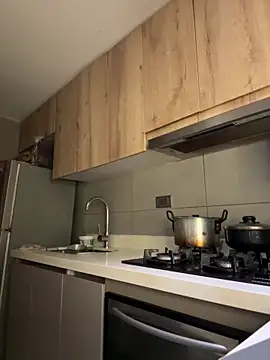 Snapshot of candycami19 chatting on March 13, 7:31 am candycami19 online show from March 13, 7:31 am