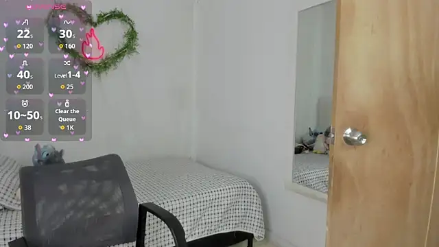 Brithanycullen online show from April 21, 7:37 am