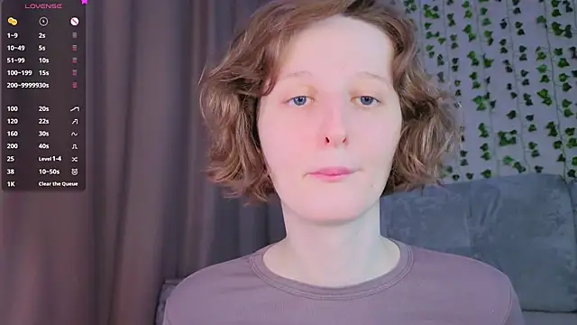 c0ralynx online show from April 1, 4:26 pm