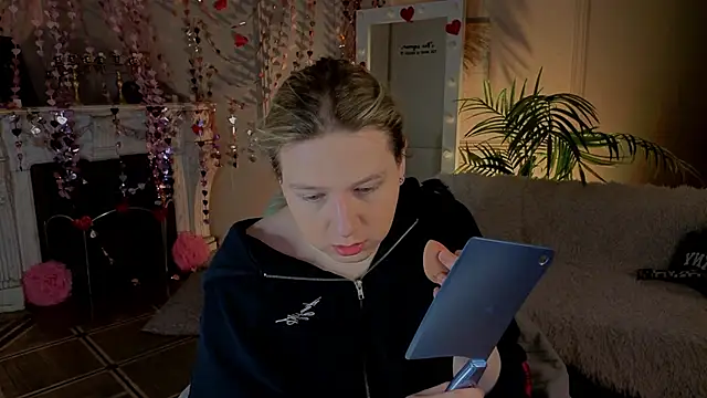 Jes Solar online show from February 22, 10:56 pm