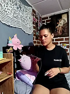 Cataleya-black online show from April 8, 12:23 am