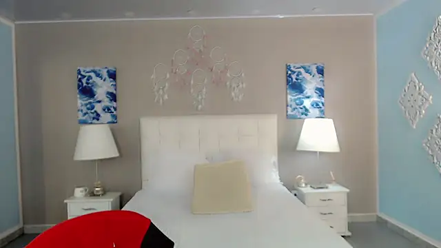 maddissonivanova online show from October 27, 7:22 pm