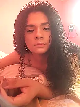 Cachinhospreto online show from October 18, 1:37 pm