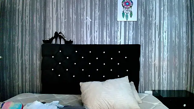 Alicee Moonn online show from January 14, 8:51 pm