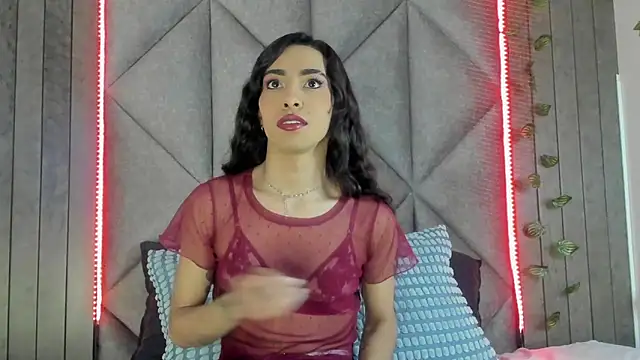 TiffValentinee  online show from February 25, 8:24 pm