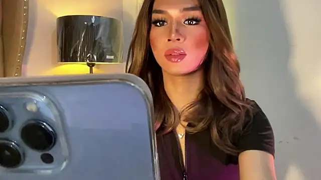 solana imani online show from October 22, 5:48 pm