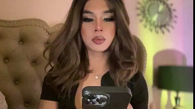 solana imani online show from April 9, 3:51 pm