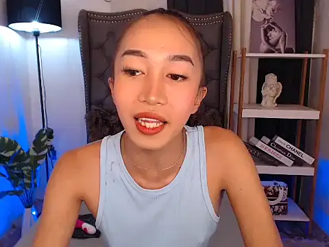 Sweet kittyxx online show from December 4, 6:40 am