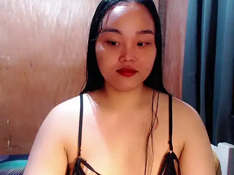  Lylia online show from March 1, 9:42 pm