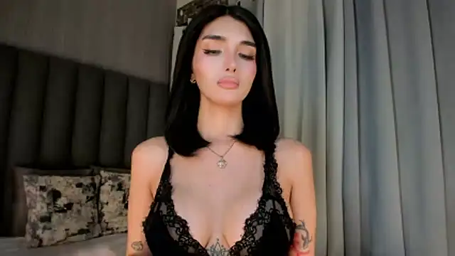 EmeraldGreyson online show from February 20, 6:26 am