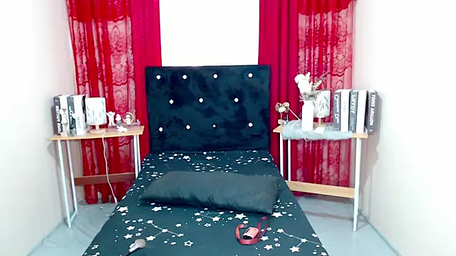 KathyMooree online show from September 28, 12:31 am