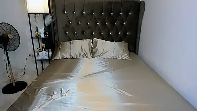 Lars empress online show from April 9, 5:09 am