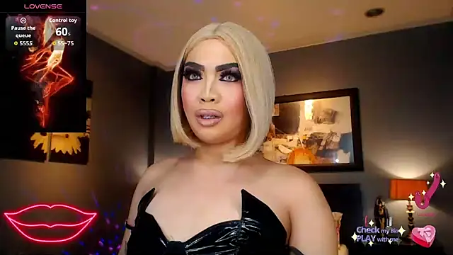 FridaHumphrey online show from April 6, 6:41 pm