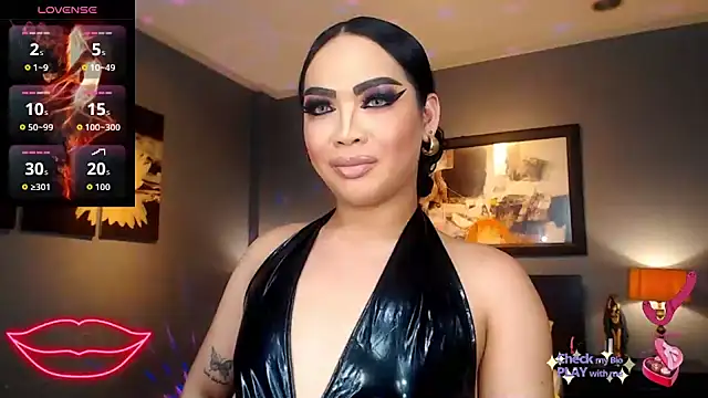 FridaHumphrey online show from April 7, 6:42 pm