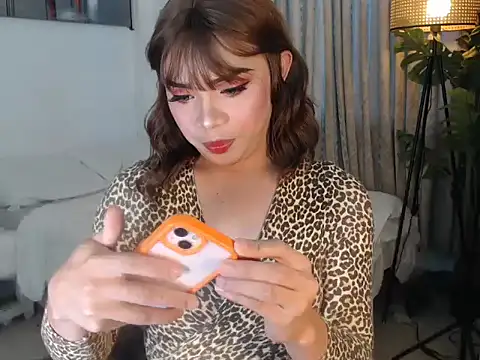 Luckystarxx online show from April 3, 5:06 am