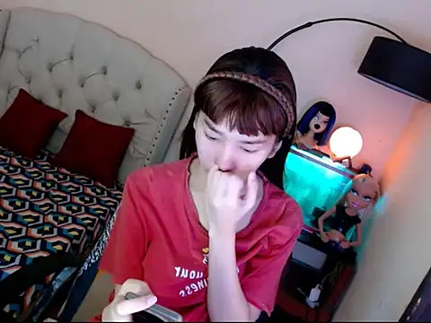 ShantalFoxxy  online show from October 31, 12:42 am