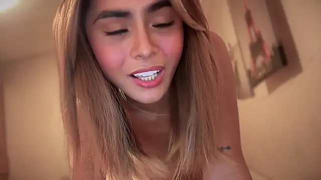 sabrina cutieee69 online show from April 17, 7:22 am