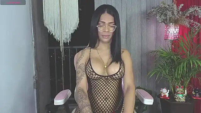 Queen Morena online show from June 25, 7:12 am