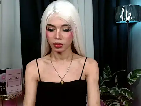 Snapshot of MissTransStella69 chatting on September 26, 8:33 am MissTransStella69 online show from September 26, 8:33 am