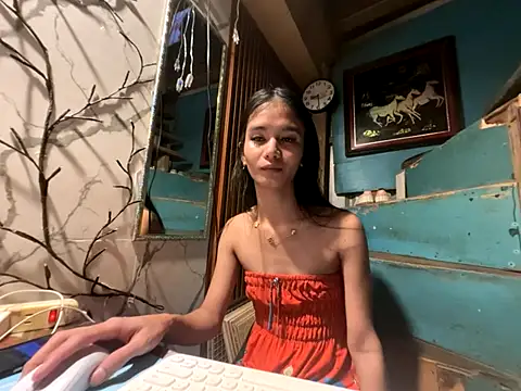 asya chris online show from December 3, 12:31 pm