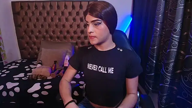 lailahdark online show from March 25, 8:46 pm