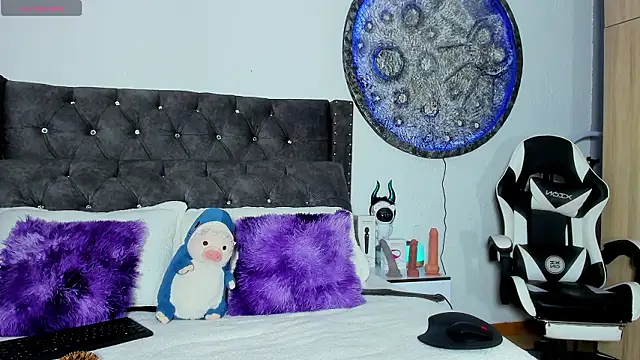 Katherine Rose online show from March 6, 9:42 pm