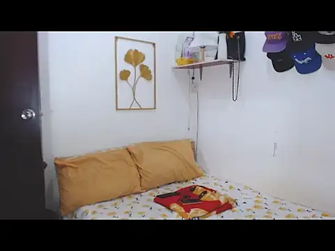 HornyCoupleCum online show from March 24, 9:36 am