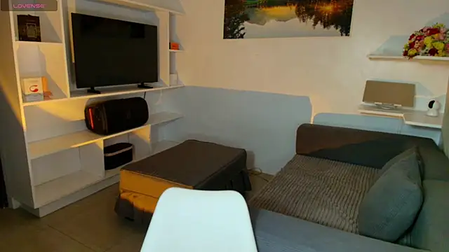 lovableXnaughty lily online show from October 2, 1:44 pm