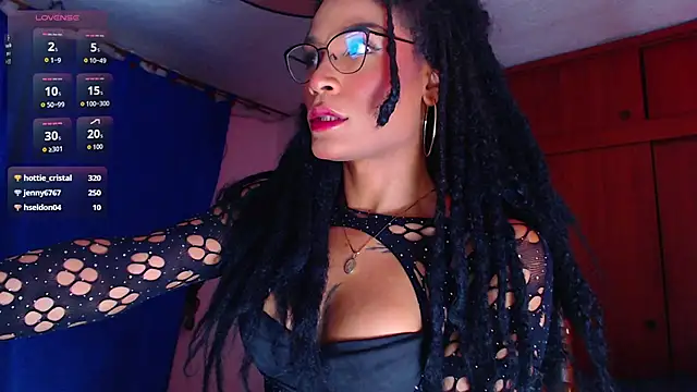 Cristalhottie2324 online show from October 4, 2:12 am