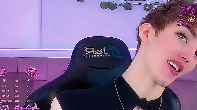 Baby FenixTS online show from March 11, 6:39 am