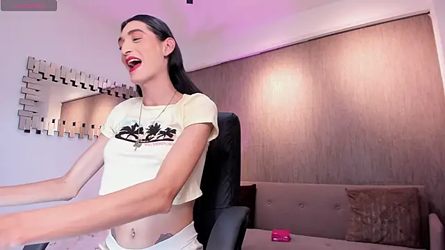 lily cash1 online show from October 31, 7:33 pm