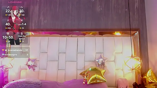 Foxxy Doll online show from December 18, 8:03 pm