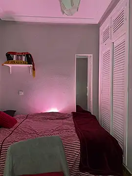 lacattiva online show from February 14, 5:42 pm