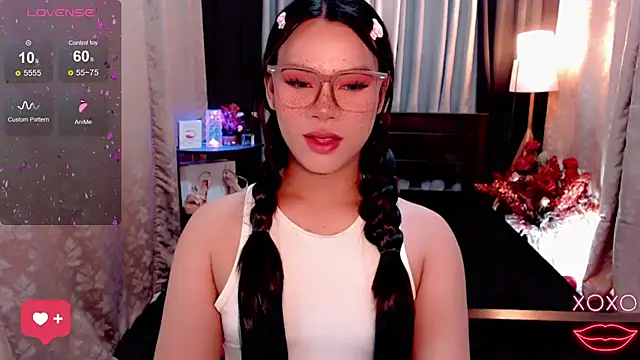 Snapshot of IamRaeganDolls69 chatting on October 9, 12:01 am IamRaeganDolls69 online show from October 9, 12:01 am