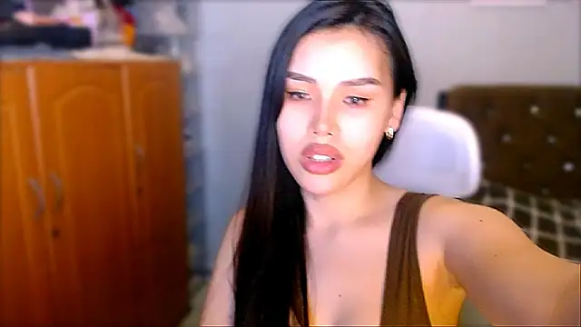 itsAsianFucker online show from February 19, 2:35 pm